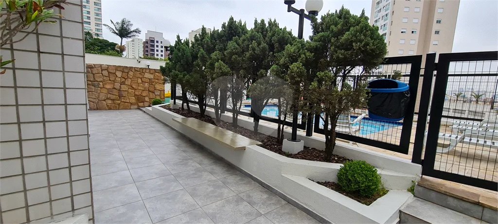 Apartamento 2 quartos (1suíte) 1 vaga na rua Piracema próximo a Saint Tropez