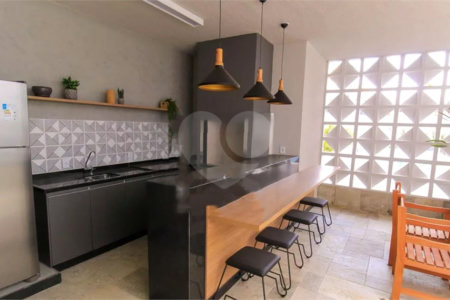 Apartamento de 38 m² com 2 dormitórios no Brás