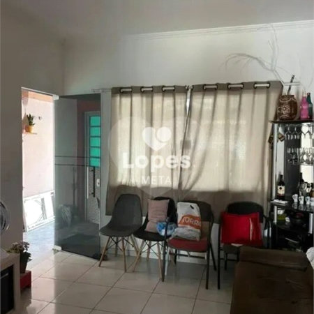 Oportunidade única de adquirir uma casa espaçosa e bem planejada no bairro Galo Branco! Este imóvel