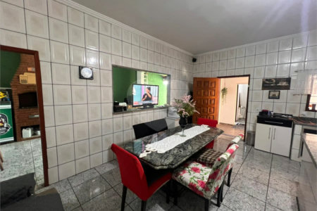 Casa à venda com 2 quartos, sendo 1 suíte, em Vila Barth, Itapetininga, SP