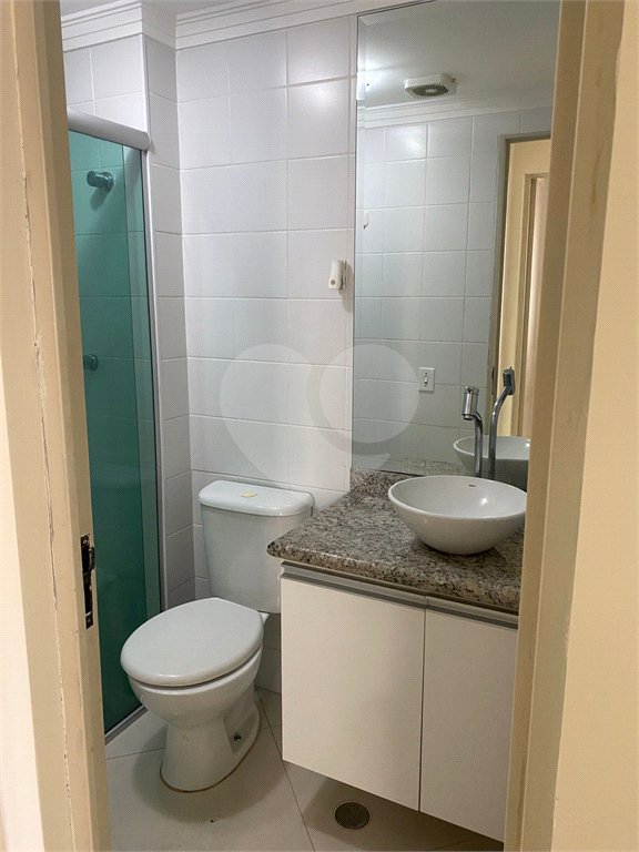Apartamento à venda com 2 quartos, sendo 1 suíte, em Parque Maria Domitila, São Paulo, SP