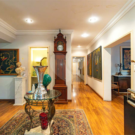Casa Térrea à venda com 4 quartos, sendo 2 suítes, em Jardim Europa, São Paulo, SP