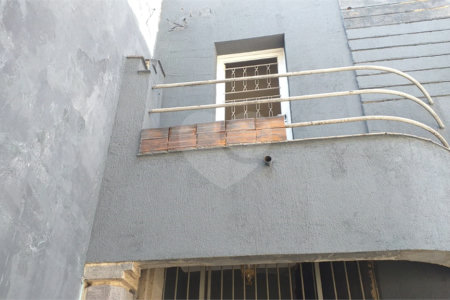 Sobrado à venda ou para alugar com 4 quartos em Água Branca, São Paulo, SP
