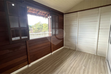 Casa Térrea para alugar com 3 quartos, sendo 1 suíte, em Jardim Estância Brasil, Atibaia, SP