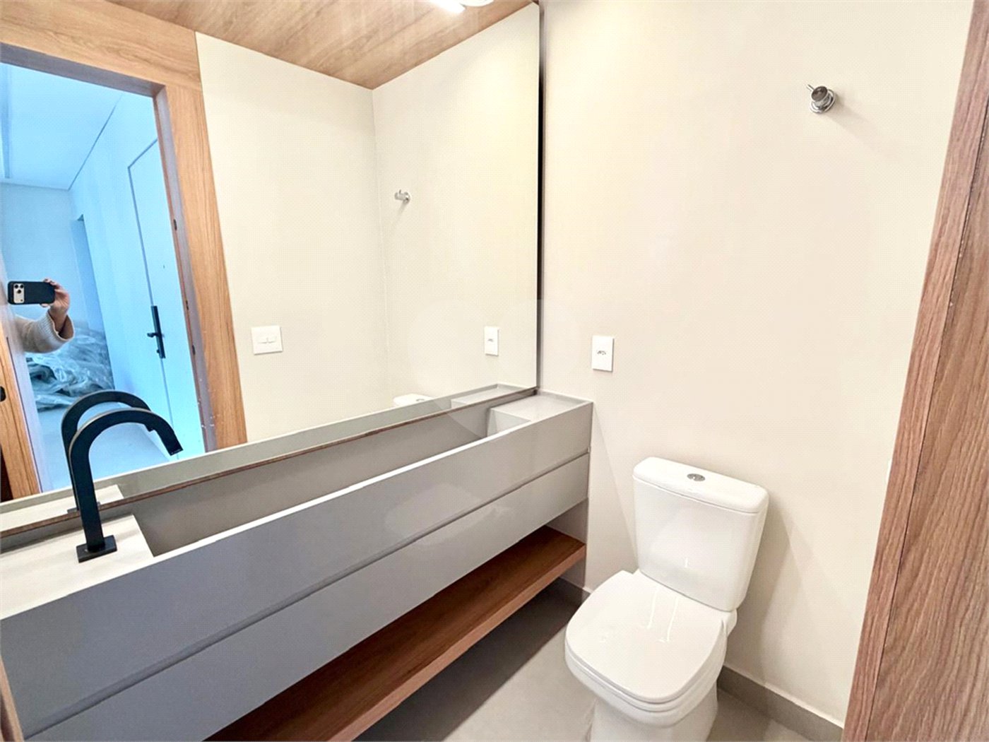 Apartamento à venda com 3 suítes em Campo Belo, São Paulo, SP