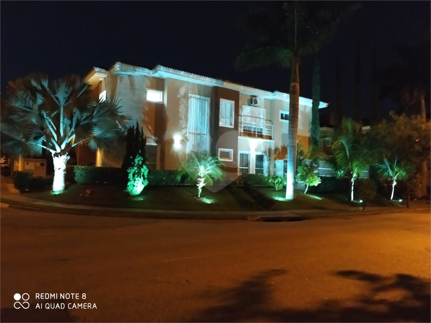 Casa à venda com 3 quartos, sendo 2 suítes, no condomínio Ibiti Royal Park, Sorocaba - SP