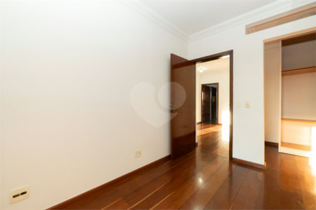 Casa de Vila à venda com 3 quartos, sendo 1 suíte, em Planalto Paulista, São Paulo, SP