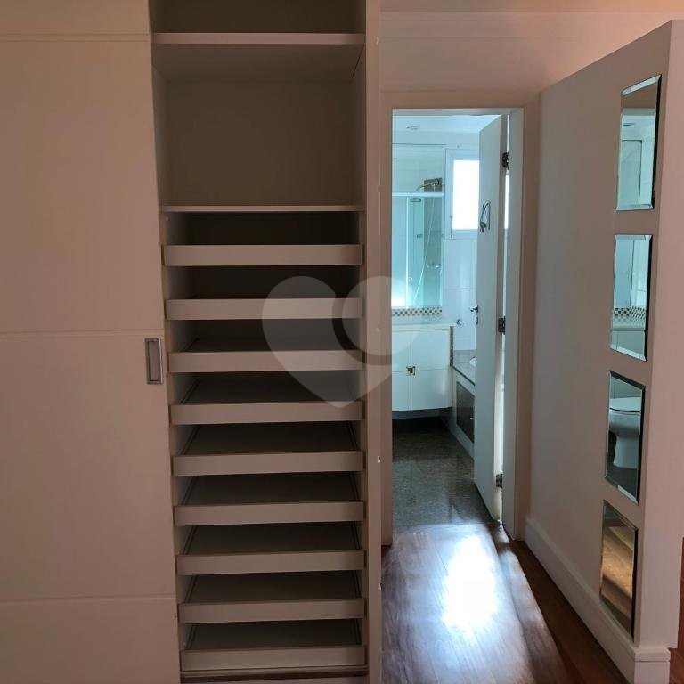 Apartamento à venda com 3 suítes em Vila Suzana, São Paulo, SP