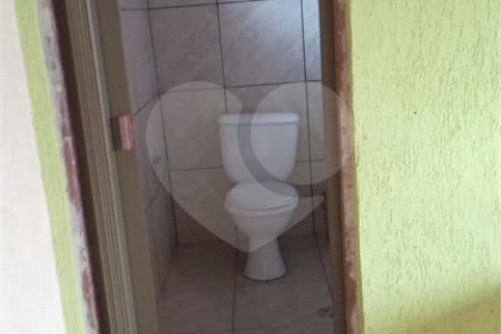 Sobrado à venda com 4 quartos em Vila Verde, São Paulo, SP