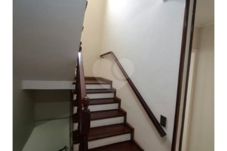 Casa à venda com 4 quartos, sendo 3 suítes, em Vila Aurora (zona Norte), São Paulo, SP