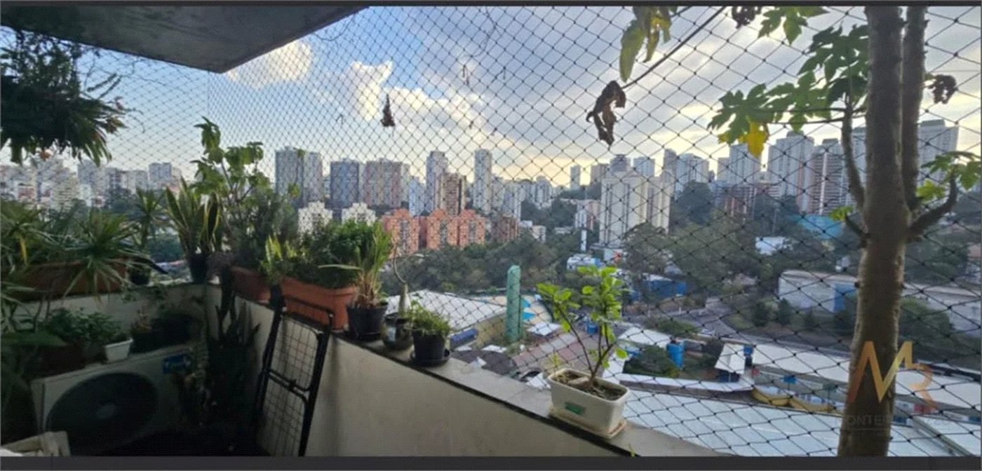 Apartamento à venda com 3 quartos, sendo 1 suíte,  em Paraíso do Morumbi, São Paulo, SP