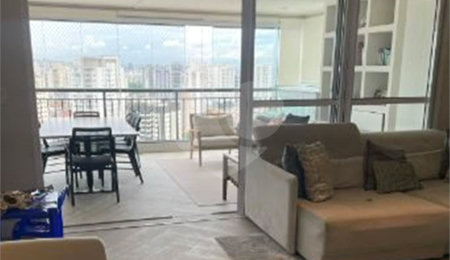 Apartamento à venda com 4 quartos, sendo 1 suíte, em Parque São Jorge, São Paulo, SP