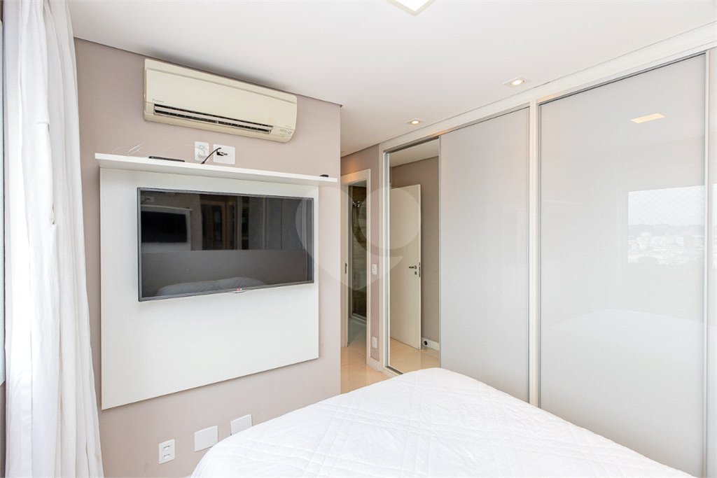Apartamento à venda com 2 quartos, sendo 1 suíte, em Santo Amaro, São Paulo, SP