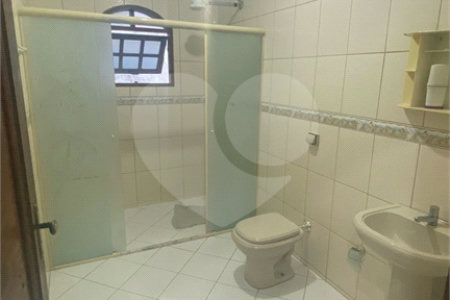 Sobrado à venda com 3 quartos, sendo 1 suíte, em Vila Virgínia, Itaquaquecetuba, SP