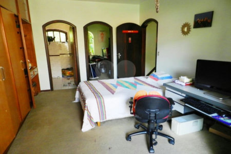 Casa de Vila à venda com 5 quartos, sendo 2 suítes, em Jardim Marajoara, São Paulo, SP