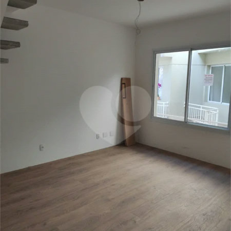Casa à venda com 2 suítes no condomínio Cântaros da Serra, São Paulo - SP