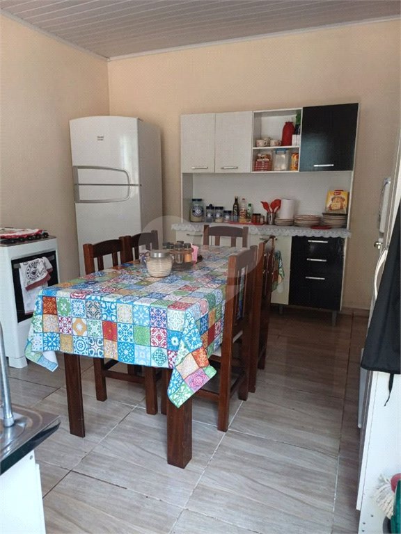 Casa à venda com 3 quartos, sendo 1 suíte, em Jardim Vinhas do Sol (mailasqui), São Roque, SP