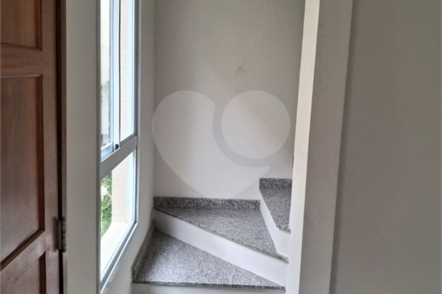 Casa à venda com 3 quartos, sendo 1 suíte,  no condomínio Residencial Vila de Motalegre, São Paulo - SP