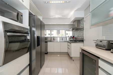 Apartamento à venda com 3 suítes em Sumarezinho, São Paulo, SP