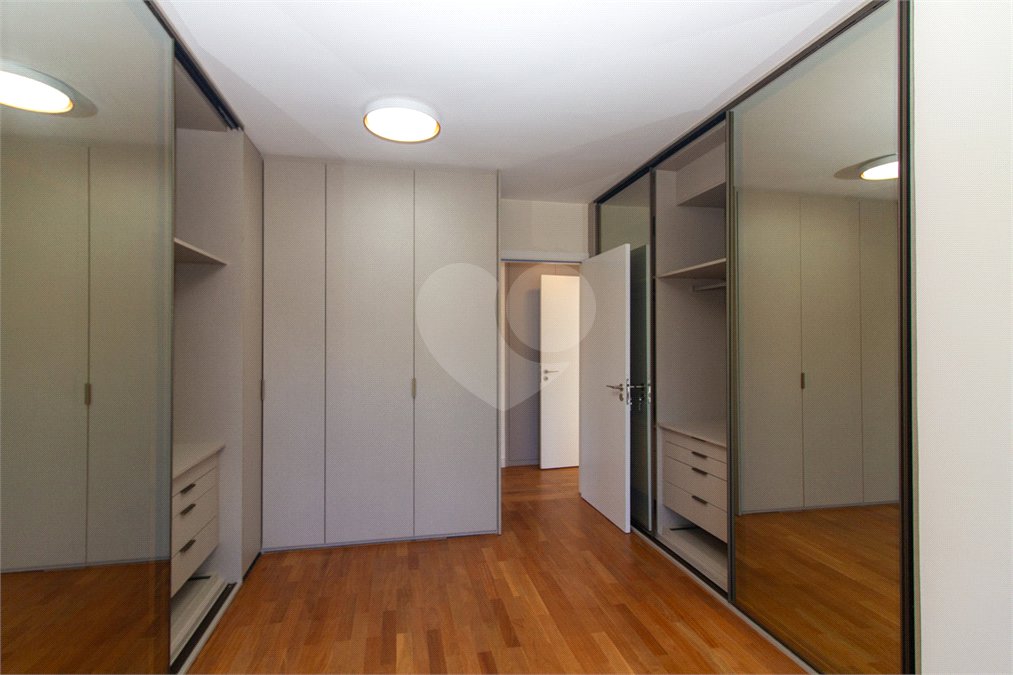 Apartamento à venda ou para alugar com 3 suítes em Jardim Morumbi, São Paulo, SP