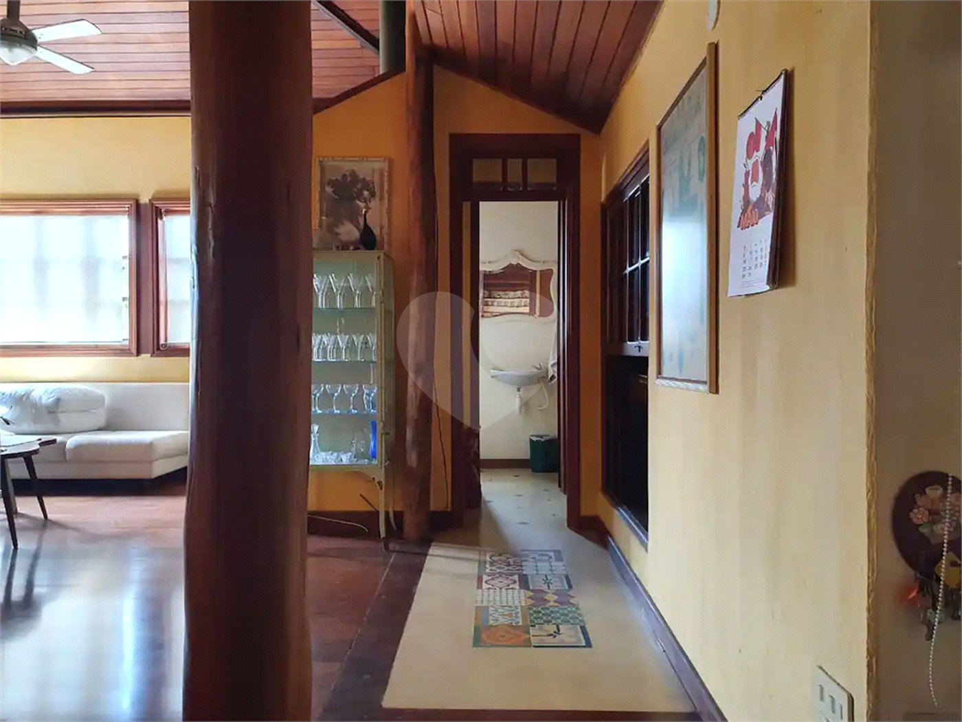 Casa à venda com 3 quartos, sendo 1 suíte, no Centro, São Roque, SP