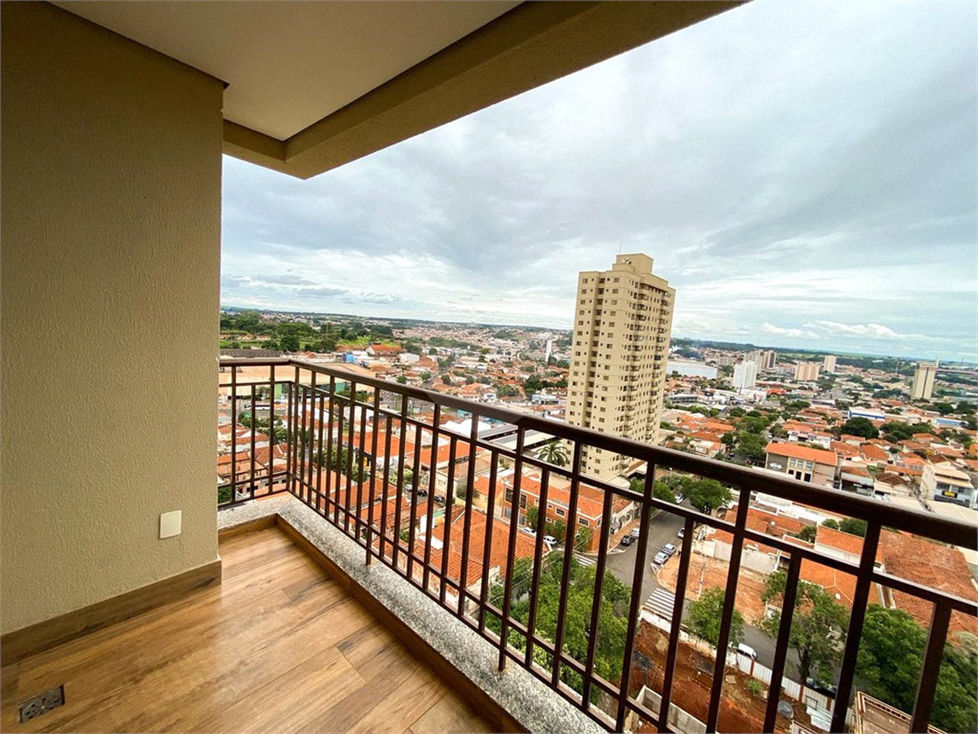 Apartamento à venda com 2 quartos no Centro, Araraquara, SP