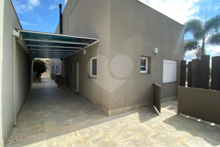 Casa à venda com 4 suítes no condomínio Portal Horizonte, Bragança Paulista - SP