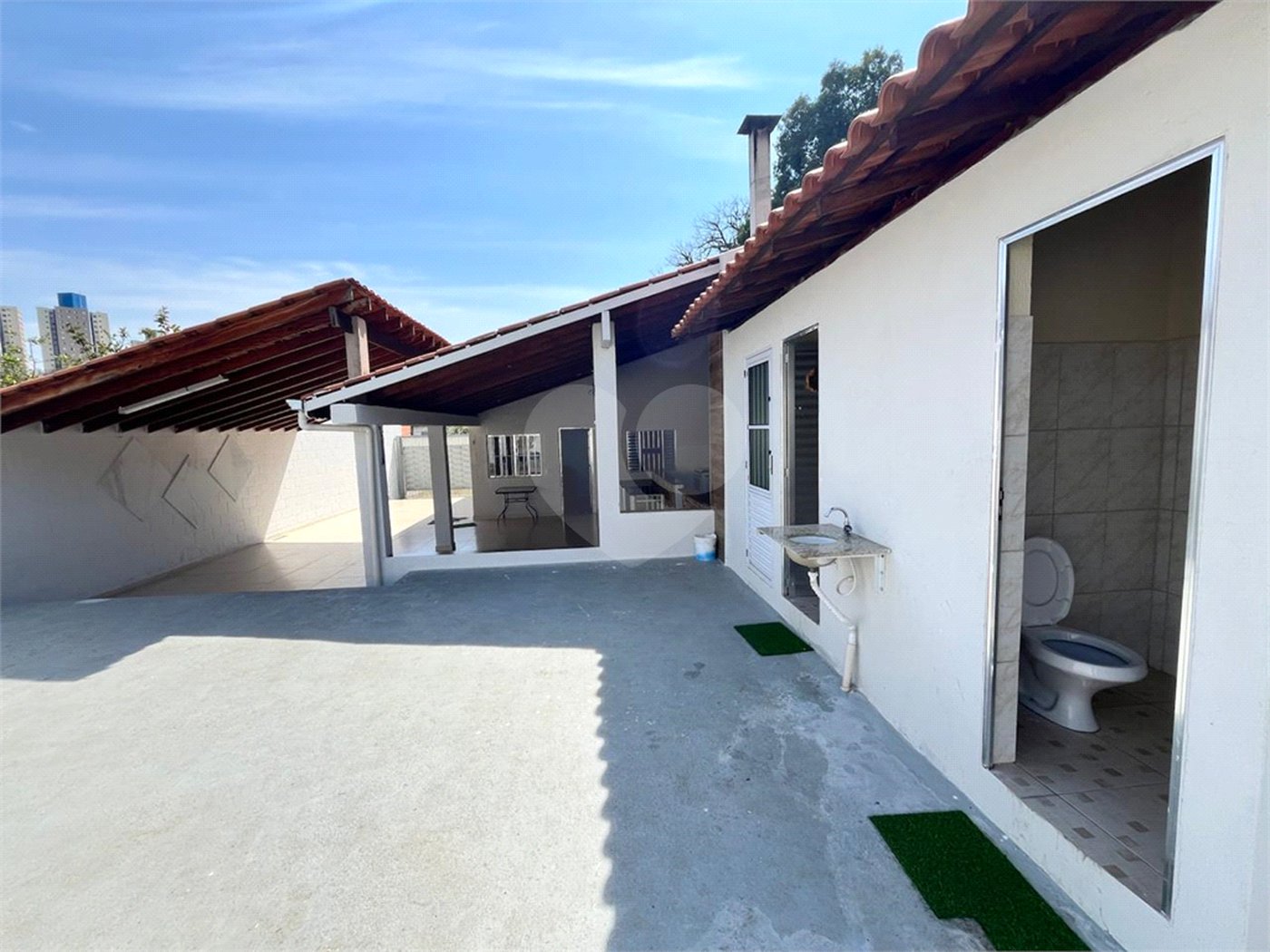 Casa à venda com 2 quartos em Vila Jeriva, Várzea Paulista, SP