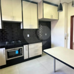 Casa à venda com 3 quartos, sendo 2 suítes, no condomínio Residencial Maria Dulce, Indaiatuba - SP