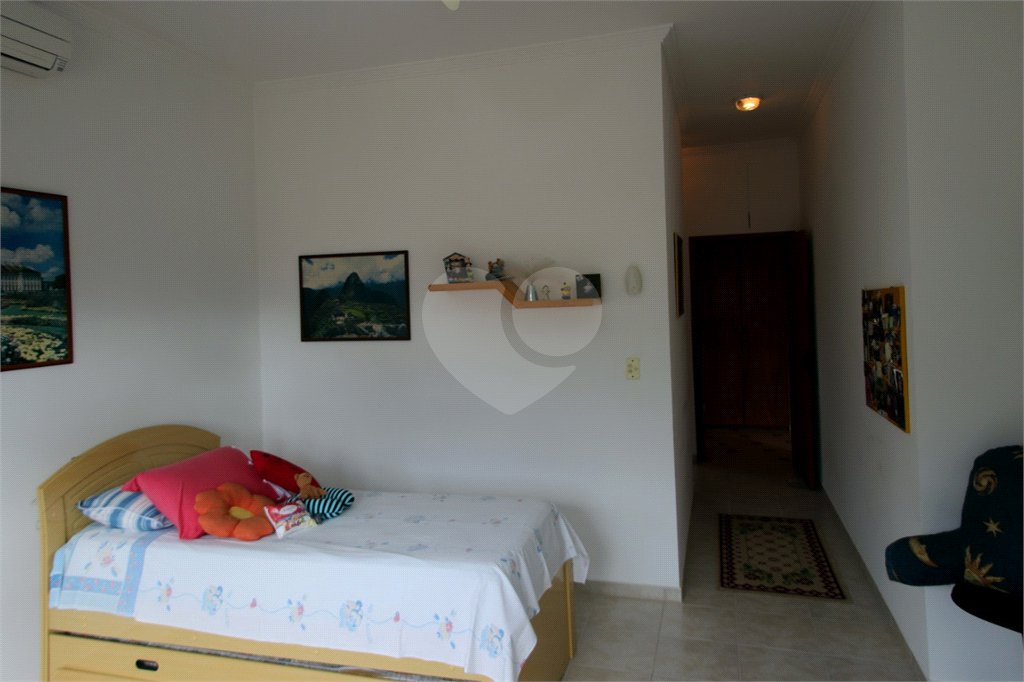 Casa à venda ou para alugar com 3 suítes em Vila Petrópolis, Atibaia, SP