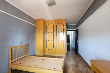 Sobrado à venda com 3 quartos, sendo 1 suíte,  em Vila Constança, São Paulo, SP