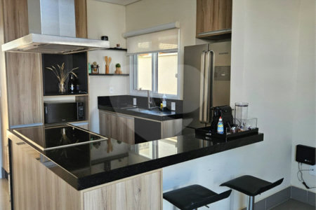 Casa à venda com 3 quartos, sendo 1 suíte, no condomínio Parque Real, Indaiatuba - SP