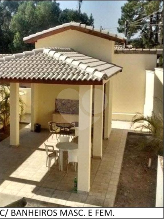 Casa à venda com 3 quartos, sendo 1 suíte, no condomínio Residencial Vila D`ouro, Cotia - SP