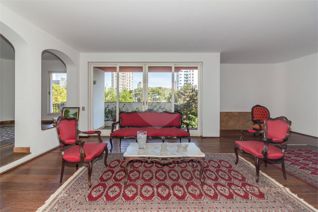 Apartamento à venda com 4 quartos, sendo 3 suítes, em Vila Andrade, São Paulo, SP
