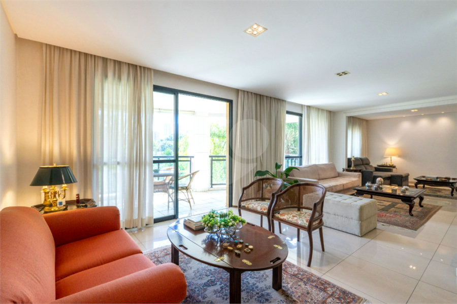 Apartamento à venda com 3 suítes em Morumbi, São Paulo, SP