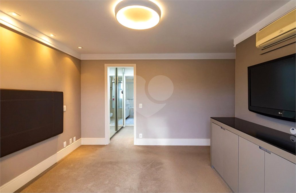 Apartamento para alugar com 4 suítes em Vila Andrade, São Paulo, SP