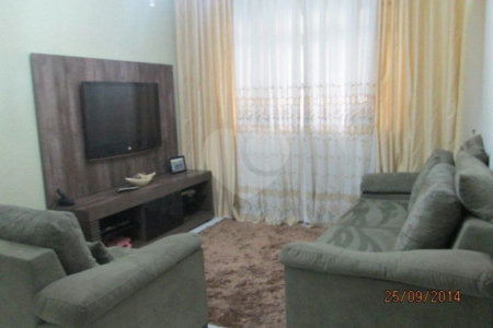 Sobrado à venda com 3 quartos, sendo 1 suíte,  em Vila Medeiros, São Paulo, SP