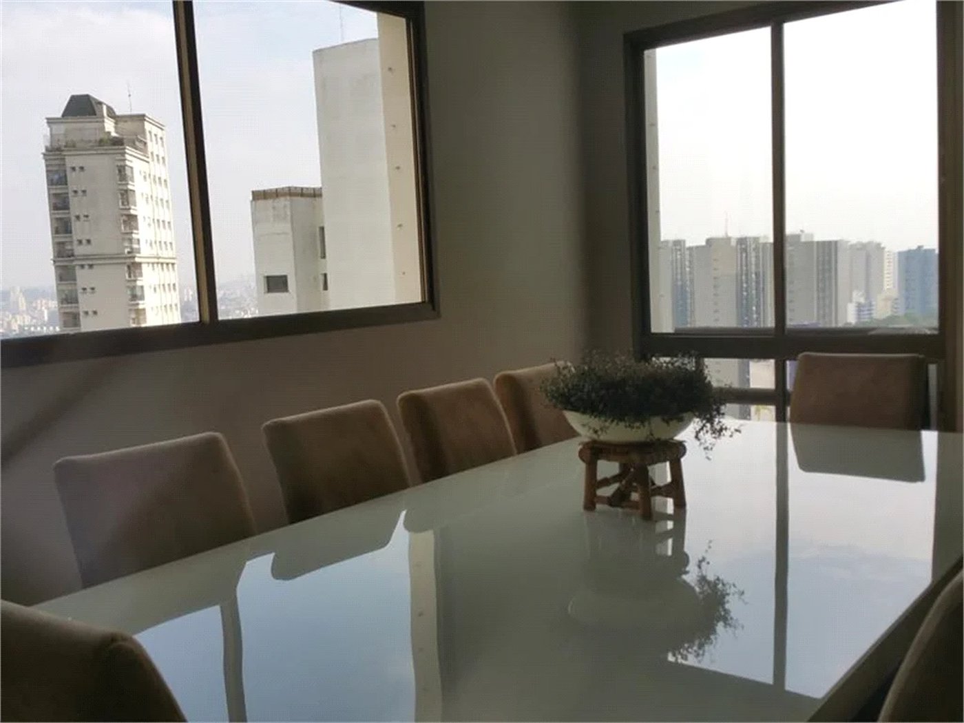 Apartamento à venda ou para alugar com 4 suítes em Vila Suzana, São Paulo, SP