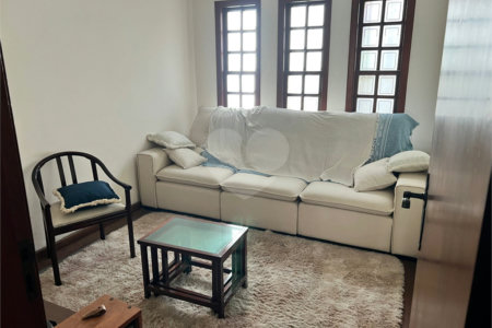 Casa à venda com 4 quartos, sendo 3 suítes, em Chácara Monte Alegre, São Paulo, SP
