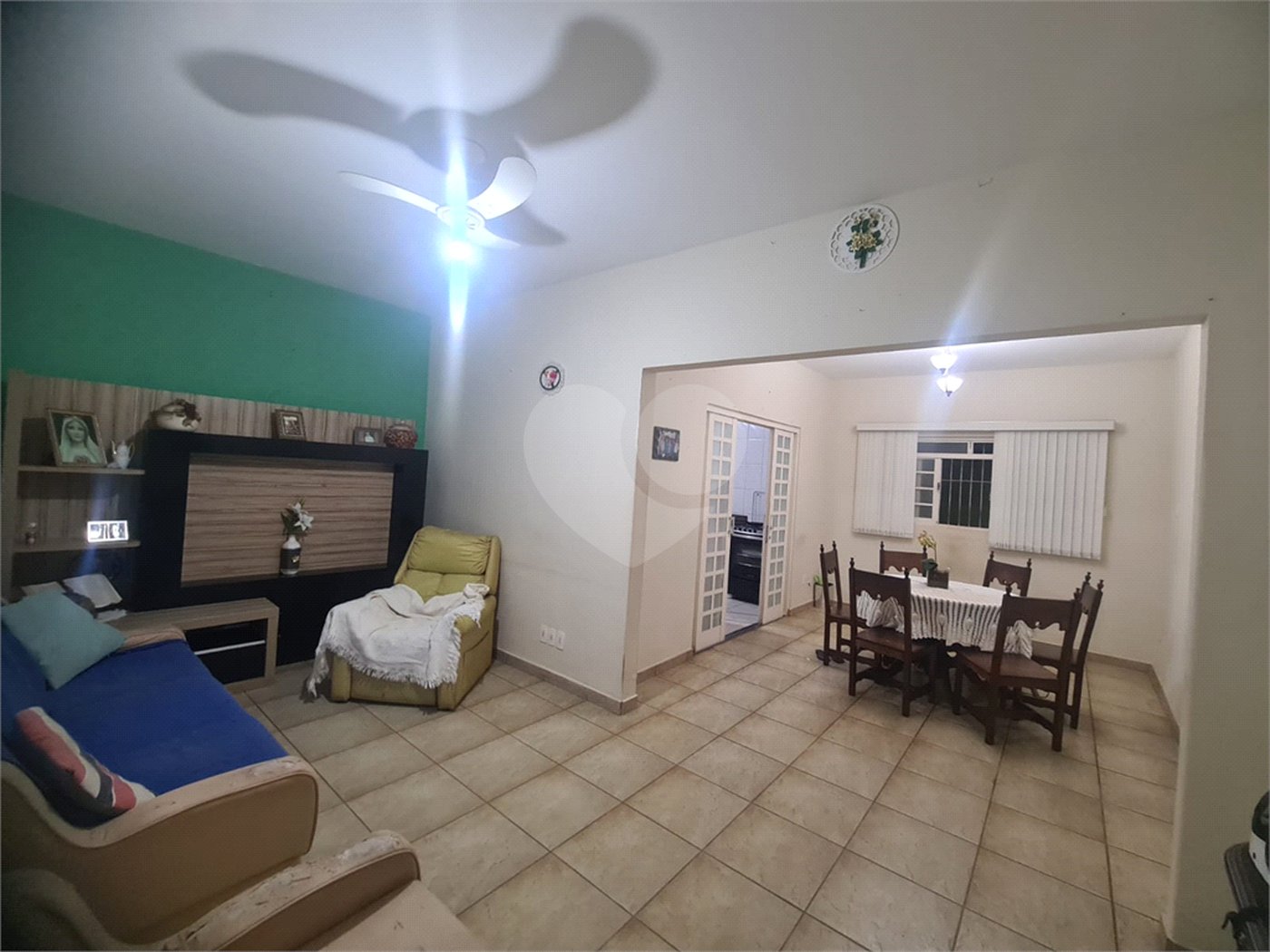 Sala à venda com 2 quartos, sendo 1 suíte,  no Centro, Itapetininga, SP