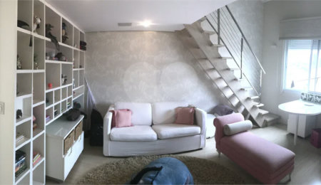 Casa à venda com 3 suítes em Alphaville, Santana de Parnaíba, SP