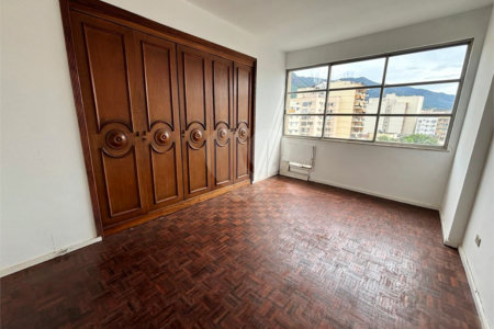 Apartamento à venda com 3 quartos, sendo 1 suíte,  em Maracanã, Rio de Janeiro, RJ