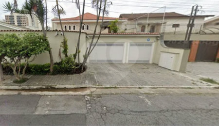 Casa à venda com 4 quartos, sendo 2 suítes,  em MORUMBI, São Paulo, SP
