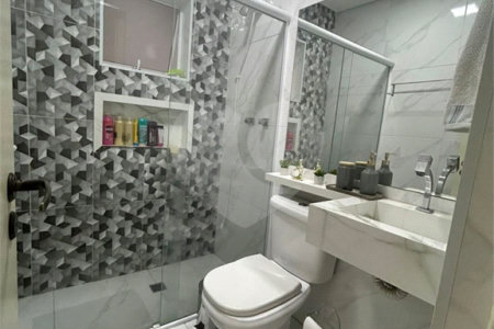 Casa de Vila à venda com 4 quartos, sendo 1 suíte, em Jardim Gramados de Sorocaba, Sorocaba, SP