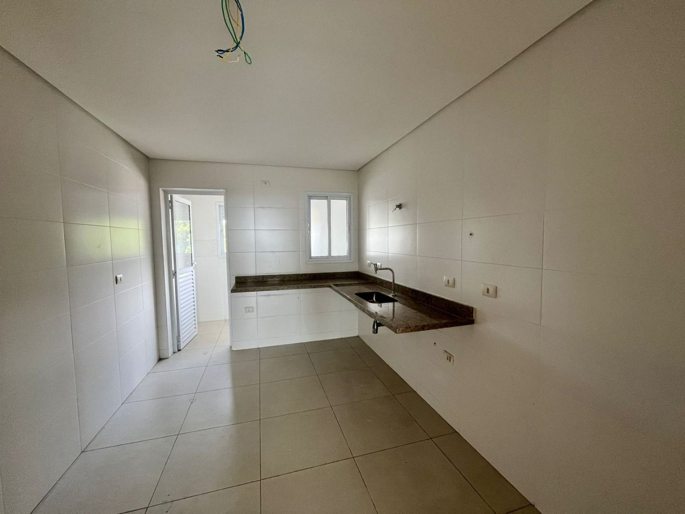 Cobertura com 3 dormitórios à venda, 270 m² por R$ 2.890.000,00 - Barra Funda - Guarujá/SP