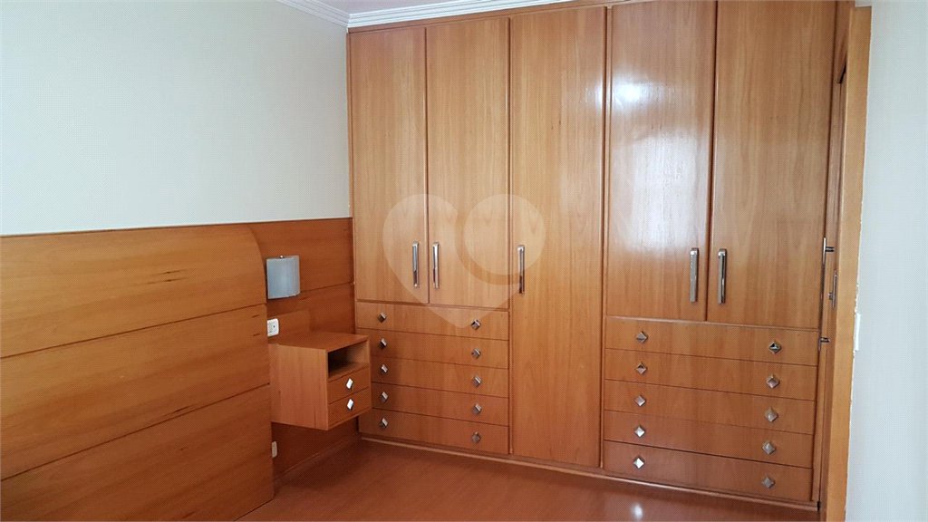 Apartamento à venda com 3 quartos, sendo 1 suíte, em Alto da Lapa, São Paulo, SP