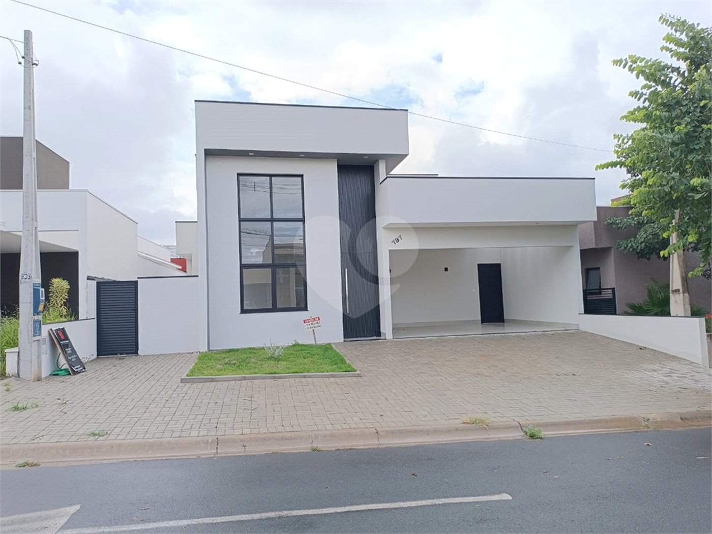 Casa à venda com 3 suítes no condomínio Lagos D Icaraí, Salto - SP