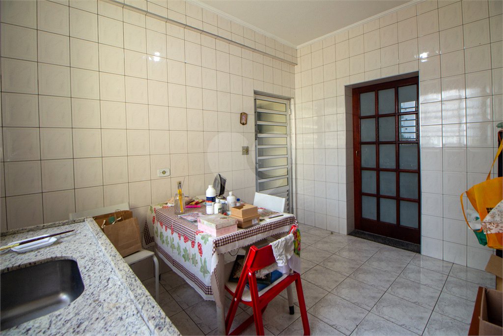 Casa à venda com 3 quartos, sendo 1 suíte, em Chácara Inglesa, São Paulo, SP