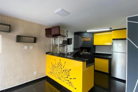 Casa para alugar com 5 quartos, sendo 3 suítes,  em Vila Oliveira, Mogi das Cruzes, SP