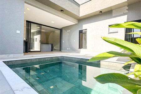 Casa à venda com 3 suítes no condomínio Residencial Mont'alcino, Valinhos - SP